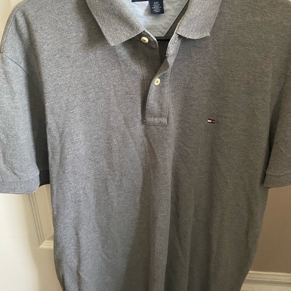 Tommy Hilfiger Classic Gray Polo Shirt - Picture 1 of 2